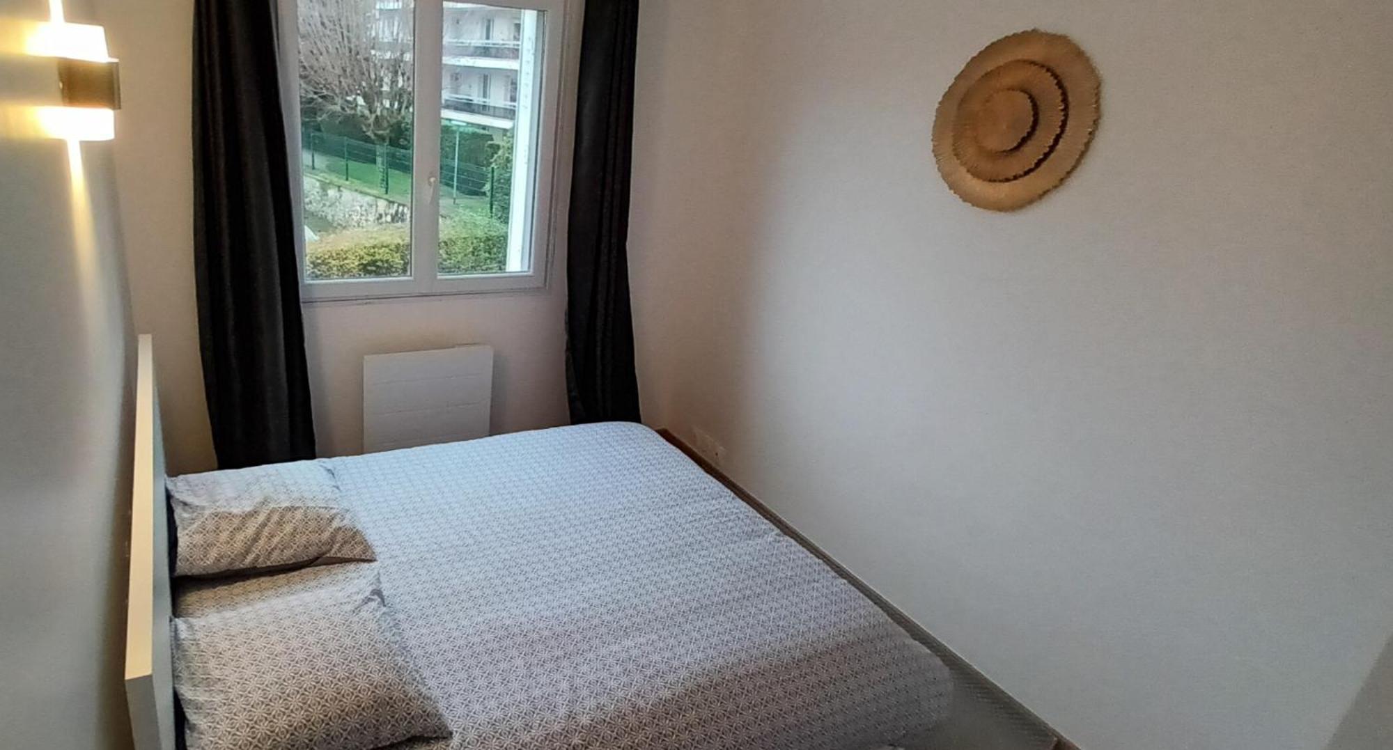 Apartment A Versailles, 2 A 4 Pers, Avec Parking Versailles